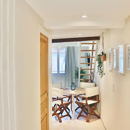 New! Escape In Old Appartement