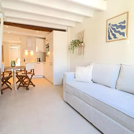 아파트 New! Escape In Old 앙티브