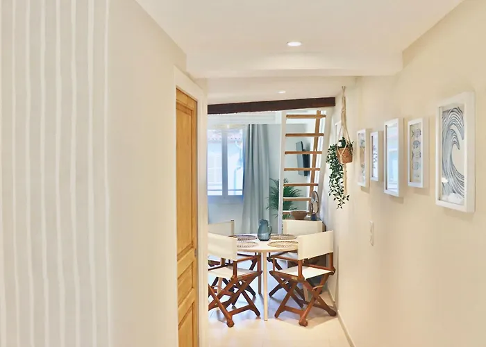 New! Escape In Old Апартаменты