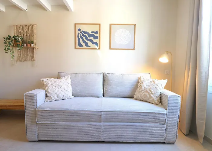 Apartment New! Escape In Old *