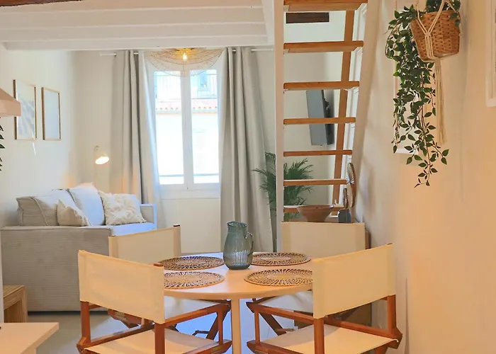 Apartment New! Escape In Old *